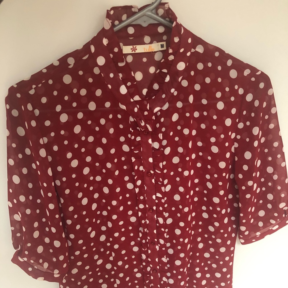 Polka dot blouse size medium